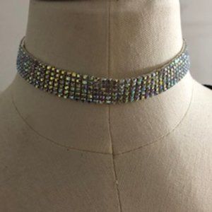RHINESTONE CHOKER NWOT